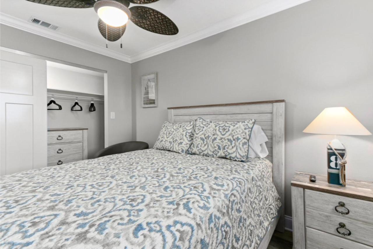 Gorgeous 3 Bedroom Condo In The Perfect Locationseaoats302 St. Pete Beach Exterior photo