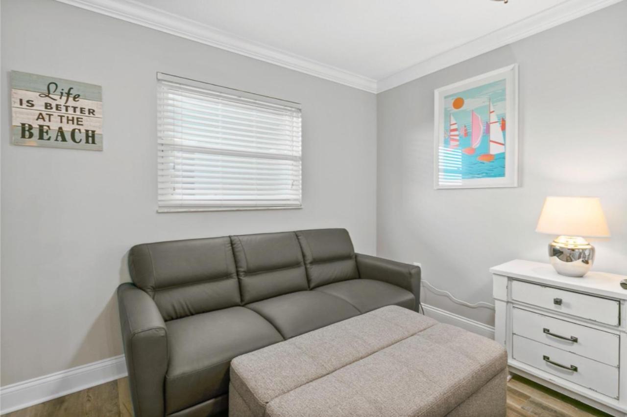 Gorgeous 3 Bedroom Condo In The Perfect Locationseaoats302 St. Pete Beach Exterior photo