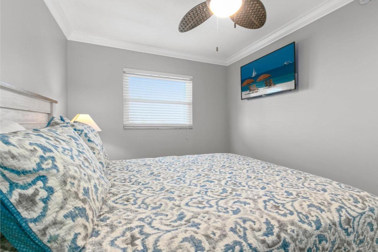 Gorgeous 3 Bedroom Condo In The Perfect Locationseaoats302 St. Pete Beach Exterior photo