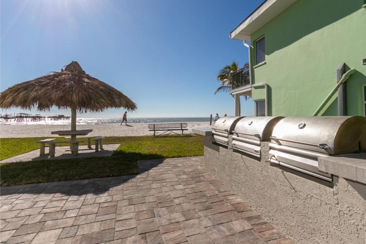 Gorgeous 3 Bedroom Condo In The Perfect Locationseaoats302 St. Pete Beach Exterior photo