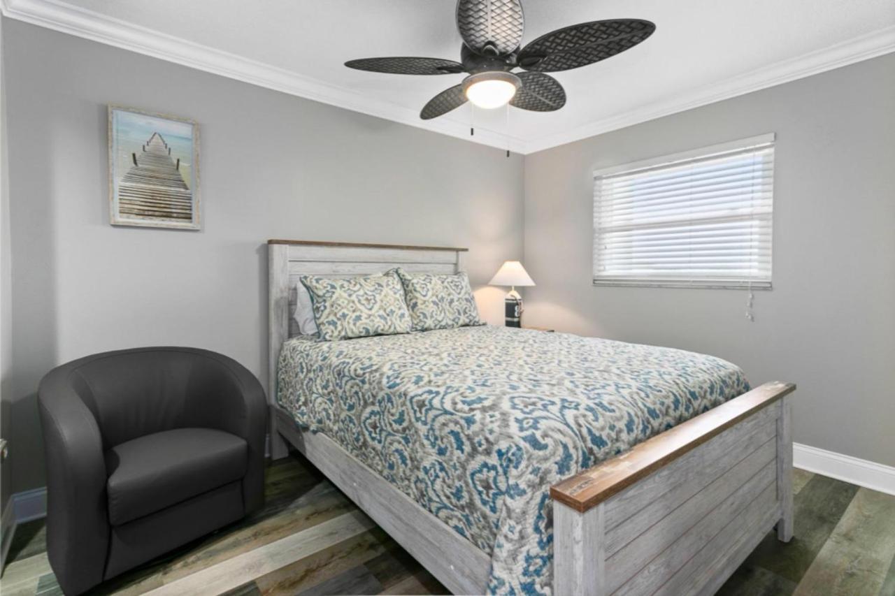 Gorgeous 3 Bedroom Condo In The Perfect Locationseaoats302 St. Pete Beach Exterior photo