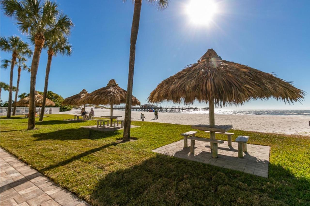 Gorgeous 3 Bedroom Condo In The Perfect Locationseaoats302 St. Pete Beach Exterior photo